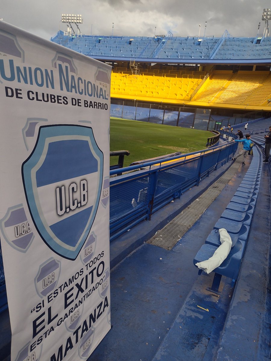 UCBLaMatanza's tweet photo. Queremos agradecer a @SEBAS_GIANORIO presidente de @FilialesBoca y @BocaJrsOficial 

Por recibirnos y escuchar nuestros proyectos acerca los clubes de barrio La Matanza 

En especial agradecer a @VanegasDaniel4
Y a los muchachos del @MovPlazaSolis por confiar en nuestro trabajo! https://t.co/DDbvqWtiHu