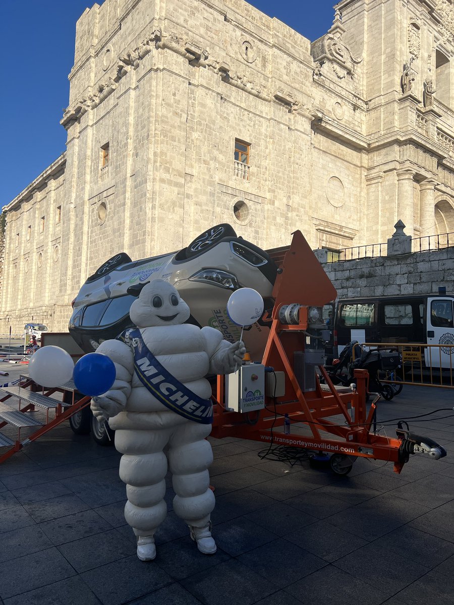 transporteymov2's tweet photo. 🚗 Hemos participado con @Michelin en la Semana de la Movilidad en Valladolid para concienciar sobre el correcto uso del cinturón de seguridad con nuestro simulador de vuelco.
@PoliciaVLL @AyuntamientoVLL https://t.co/iZjf5naU2e