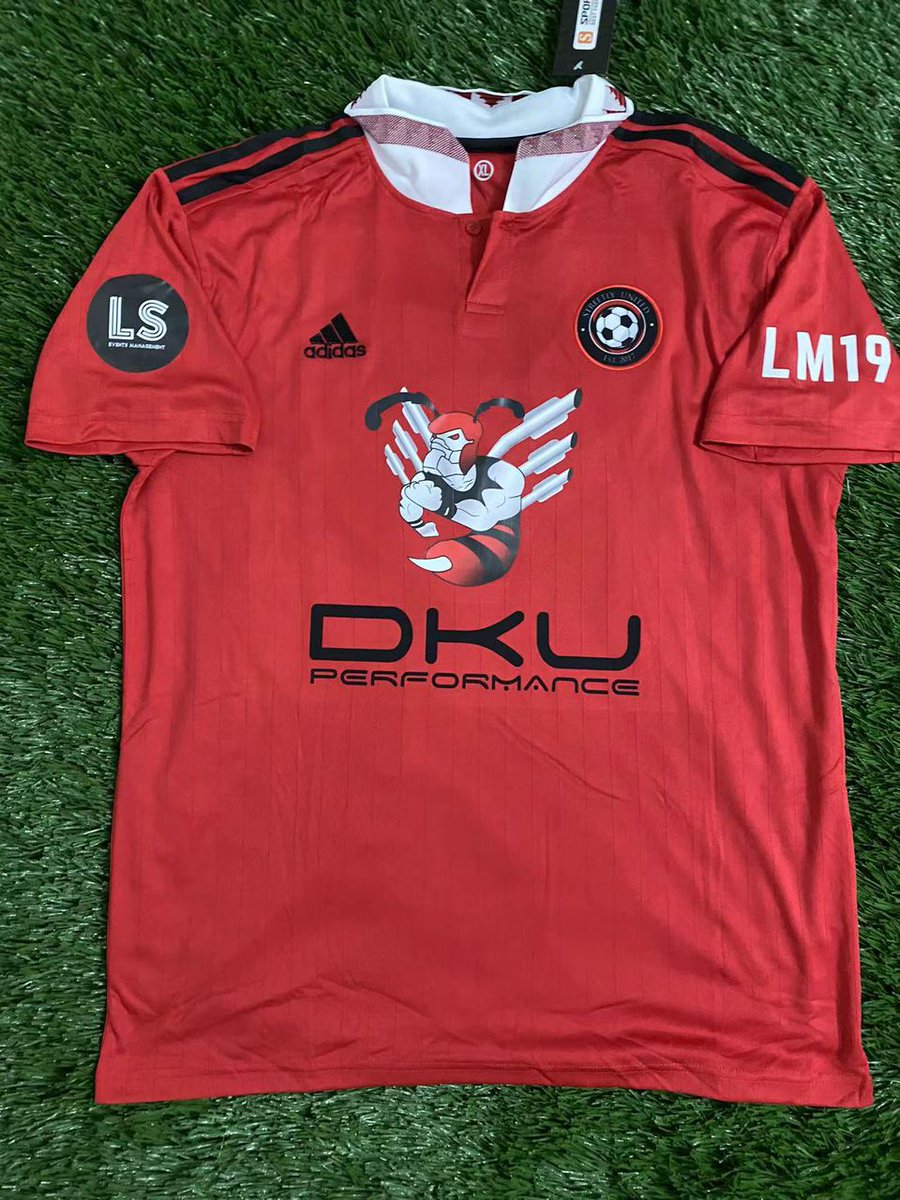 Kitlord_fc's tweet photo. Another lil gem we put together 🤩 #customkits #conceptkits #sundayleaguefootball https://t.co/ZUwQD8No2i