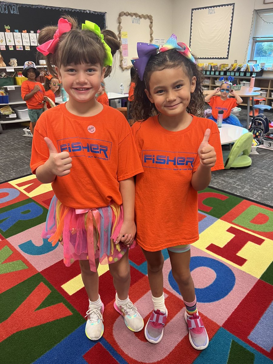 These first graders are ready for the Fisher Fun Run! 🚀❤️