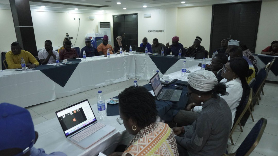 RethinkingCI's tweet image. We had an engaging session yesterday with Lagos State candidates from various parties and Policy experts discussing ‘Lagos way forward’. We focused on sustainability transportation, waste management, water, flooding and wetlands, and housing for informal settlers.#Lagoswayforward