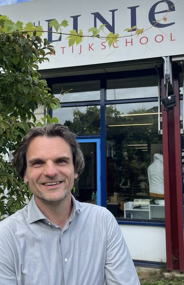 Dunamare's tweet image. Hoe zijn de eerste schoolweken op Praktijkschool De Linie verlopen? Kersverse directeur Eric van de Reep: "Alle collega's zijn vol enthousiasme aan de slag gegaan." Lees meer: dunamare.nl/nieuws/we-blij…

#destartvan #praktijkschooldelinie #dunamareonderwijs #nieuwschooljaar