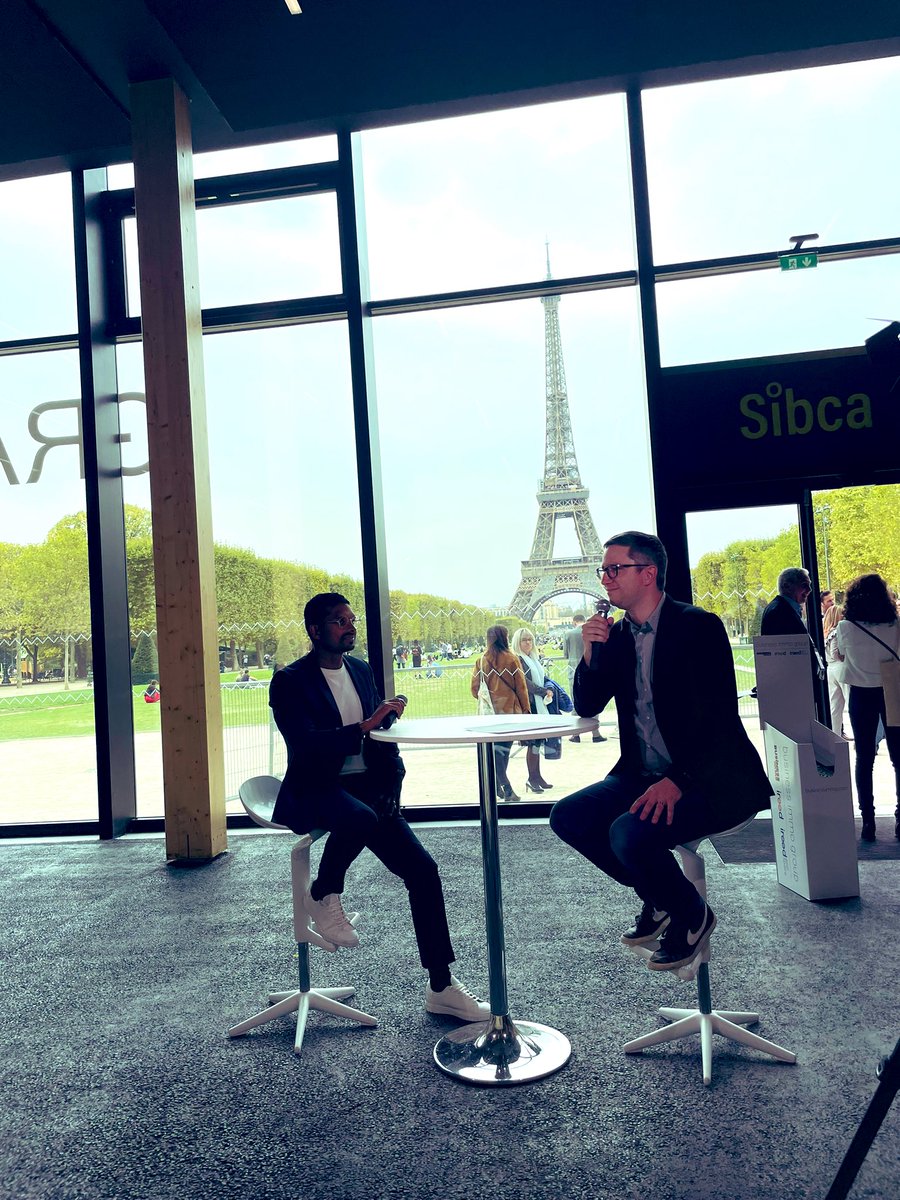 sergeant_laura's tweet photo. Interview de Julien Narayanin, directeur général de @verrecchia_immo sur le plateau de @businessimmo TV en direct du @Sibca_salon #constructionbascarbone #materiau #pierre https://t.co/KoE8xLSw3X