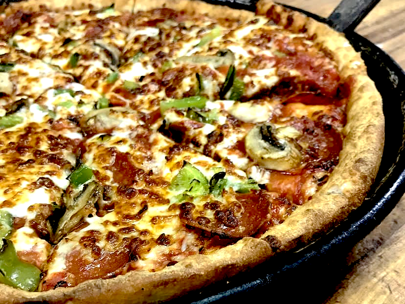 MurrayMrB's tweet photo. It's #FreePizzaFriday! 🍕🍕Hit that RT button for your chance to win a FREE large one topping from Mister B's! Must follow to win. https://t.co/66T76T8Tcf