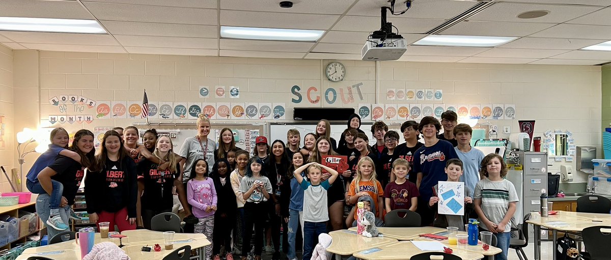 whittakeranne's tweet photo. We had some special guests join us this morning❤️ @GHS_GilbertSC @GHSIndiansSwim @gilbert_elem @gilbert_indians @GMSWarriors https://t.co/c8hUOVrNaZ