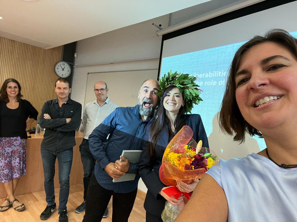 What a ride!! Paola got today her well deserved PhD Congratulations!!! Many thanks to <a href="/RRdguezBarrueco/">Ruth Rodriguez Barrueco</a> <a href="/JosepromaPep/">pep roma</a> and <a href="/MF_Segura/">Miguel F. Segura</a> for taking the time to evaluate her work. Also thanks to <a href="/meta_canproject/">META-CAN</a> #rhabdomyosarcoma #metabolism #research