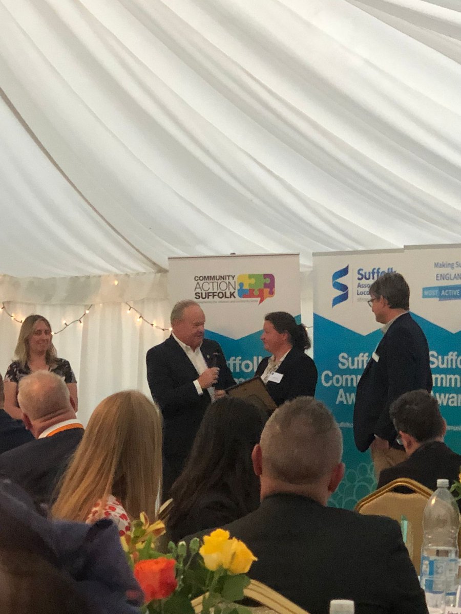 Suffolk_Enviro's tweet photo. This week we were thrilled to be awarded the Event Organiser of the Year Award at the Suffolk Community Awards 2022!

#suffolk #eastanglia #treeplanting #wildlife #nature #hedgerow #environment #charityfundraising #suffolkcommunityawards #communityactionsuffolk #community https://t.co/XbSlqVS8mR