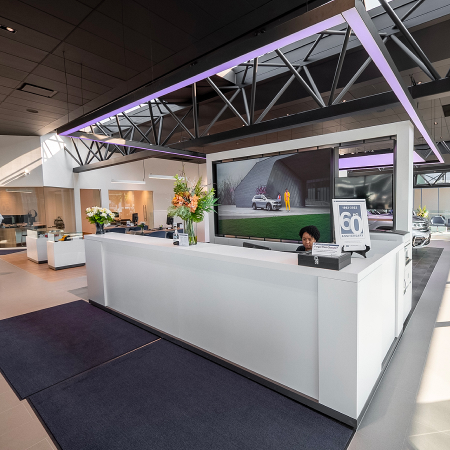 VWMidTown's tweet photo. We're loving our new showroom - reno'd &amp; refreshed!

Swing by and let us know what you think! ☺️
.
#VW #Volkswagen #VolkswagenMidTown #Toronto #TheHumberviewGroup #DriveHG https://t.co/KoBU7fFcXU