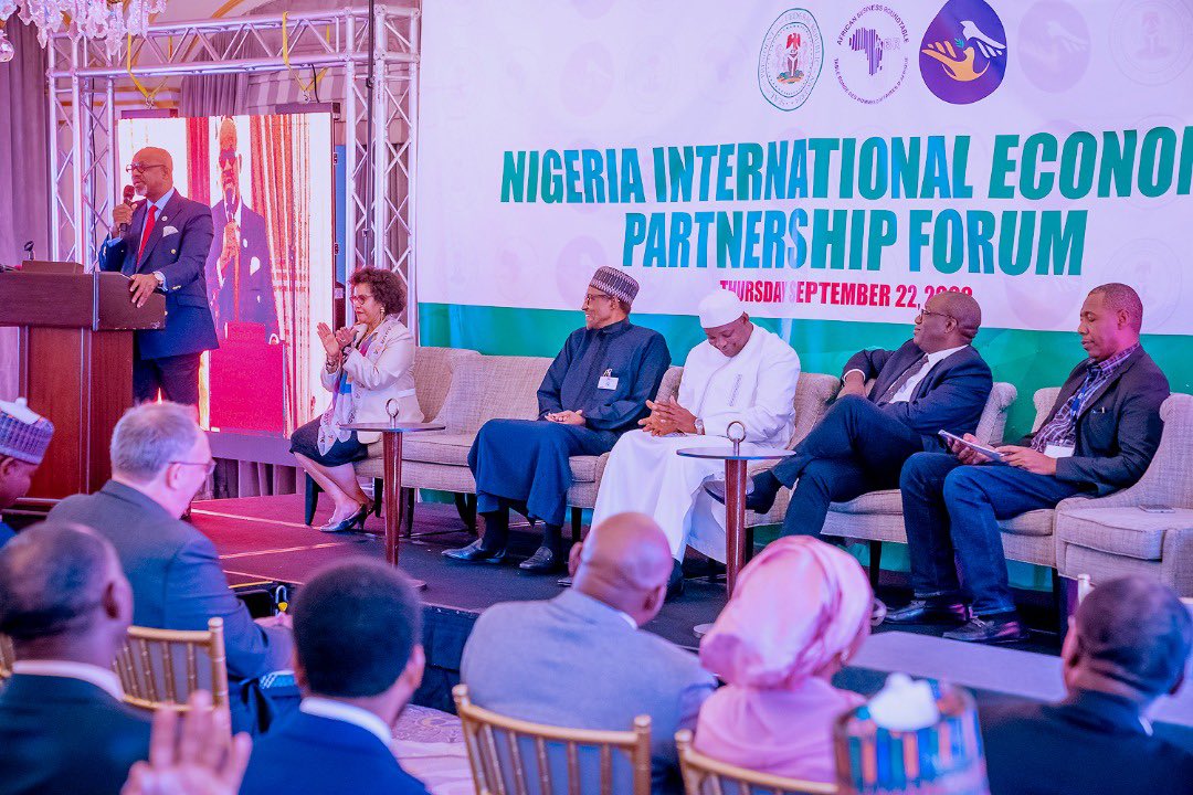 DapoAbiodunCON's tweet photo. As part of collaborative efforts to drive more foreign investments into Nigeria, especially Ogun State, I joined President @MBuhari and other stakeholders at the 2nd edition of Nigeria International Economic Partnership Forum, NIEPF in New York.

#BuildingOurFutureTogether https://t.co/66aHH9Kcu1