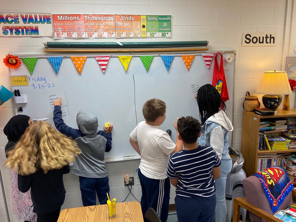CCCSD_MS's tweet photo. “Building thinking classrooms in mathematics” by Peter liljedahl IRL 
Ms. Herman's class is working collaboratively to solve math problems!  #collaboration #creativity https://t.co/ixkxEywvNe