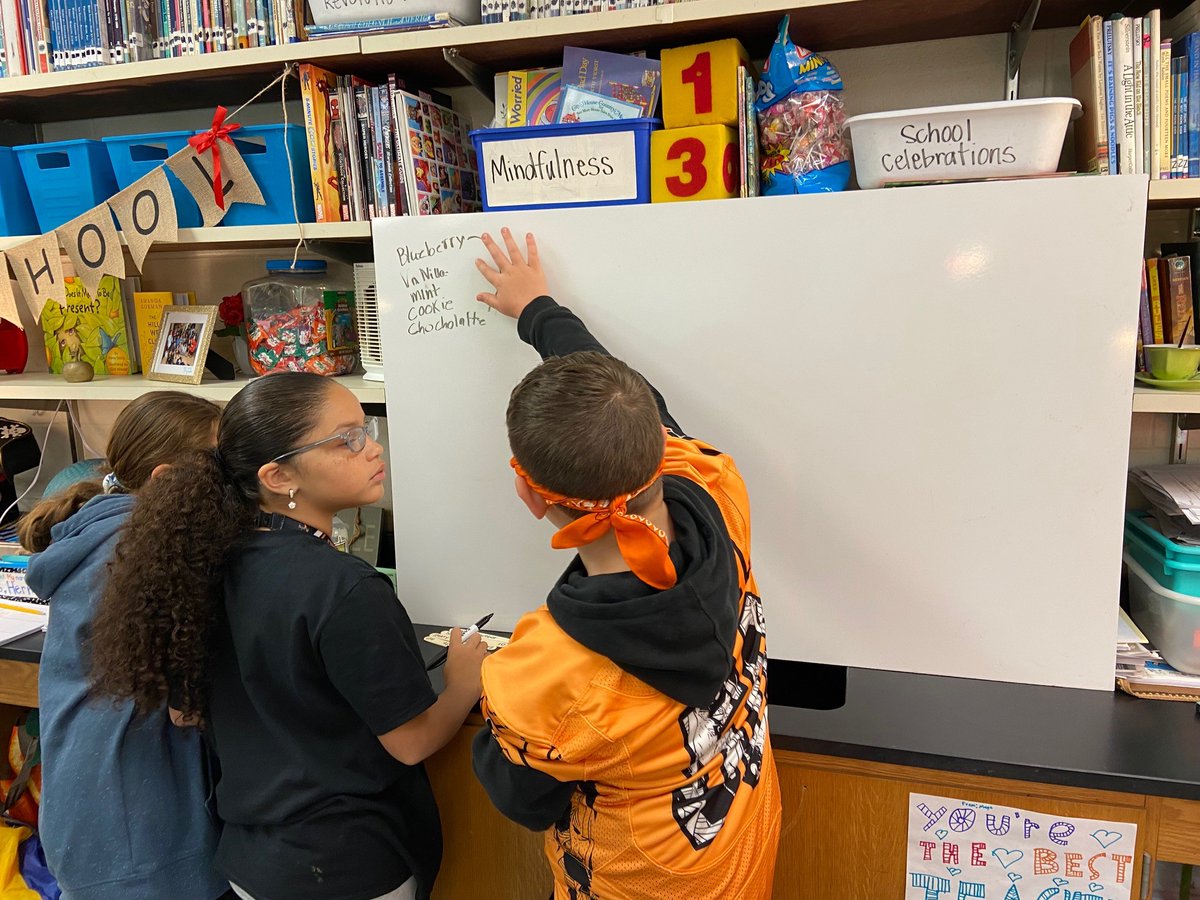 CCCSD_MS's tweet photo. “Building thinking classrooms in mathematics” by Peter liljedahl IRL 
Ms. Herman's class is working collaboratively to solve math problems!  #collaboration #creativity https://t.co/ixkxEywvNe