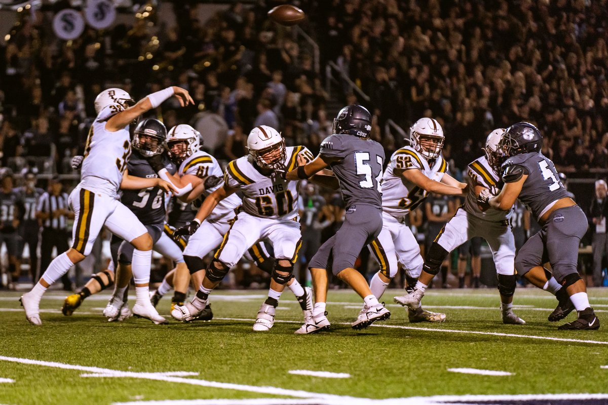 DavisDartsFB tweet picture
