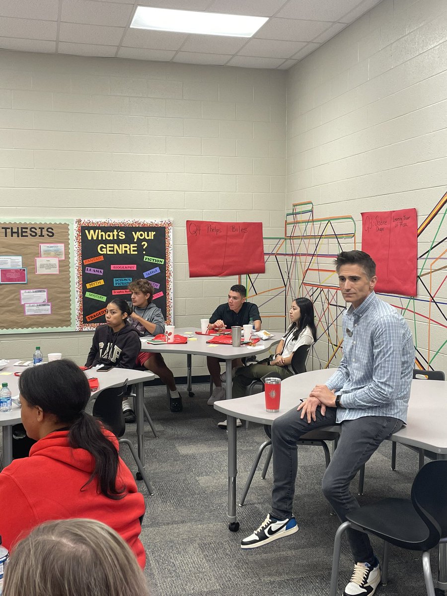 IvesterEarlyCollegeHallCo tweet media