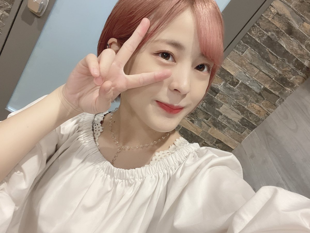 rymery_official's tweet photo. [ #CONO. ]

9月下旬といえどまだ暑いのですね…体育祭が行われるこの季節…まだ暑かった気がする！油断大敵ですね＾＾;明日も坊っちゃん屋台楽しもうね~！

#RYMERY @rymery_official https://t.co/DZigYavR1y