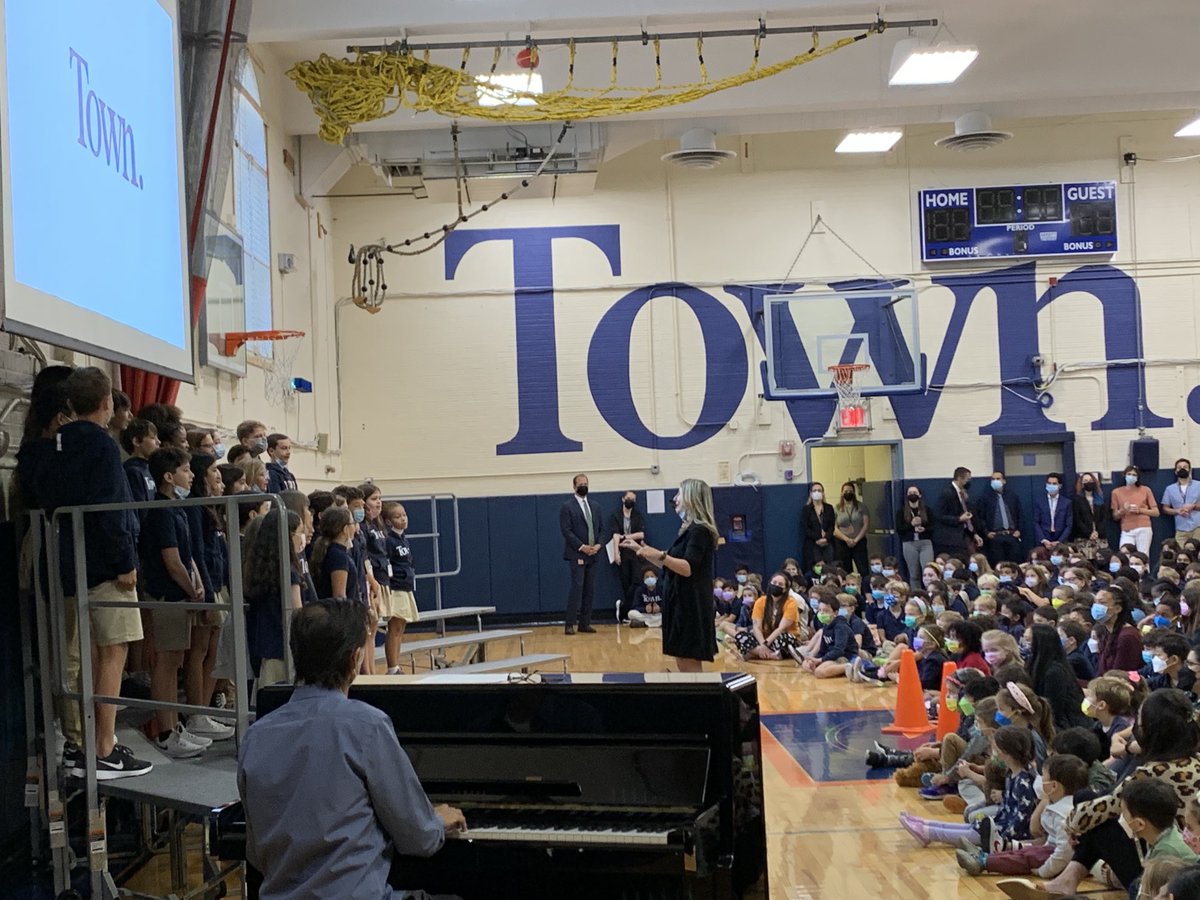 LSTownSchool's tweet photo. Wonderful to have everyone back together for our all school assemblies ⁦@TheTownSchool⁩! #community #joy https://t.co/Q23OS8T3rr