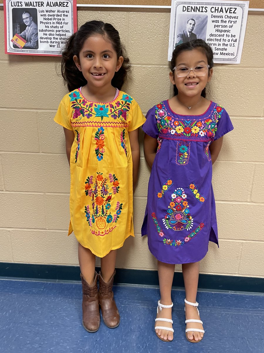 NISDMurnin's tweet photo. Mariners are celebrating National Hispanic Heritage Month!  We honor the rich cultural heritage and extraordinary contributions made by Hispanic Americans.  #MurninIgnited https://t.co/zOSnbtV3ou