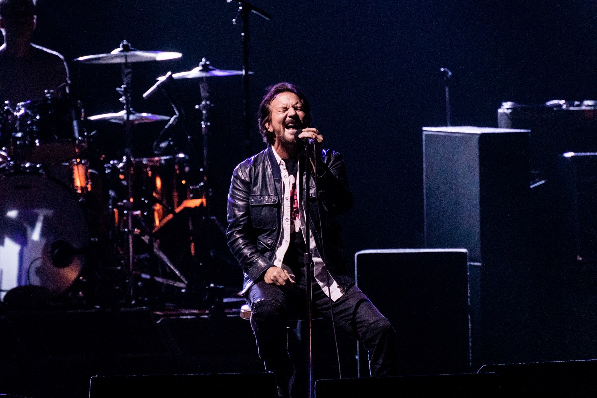 pearljamonline | archived account tweet media