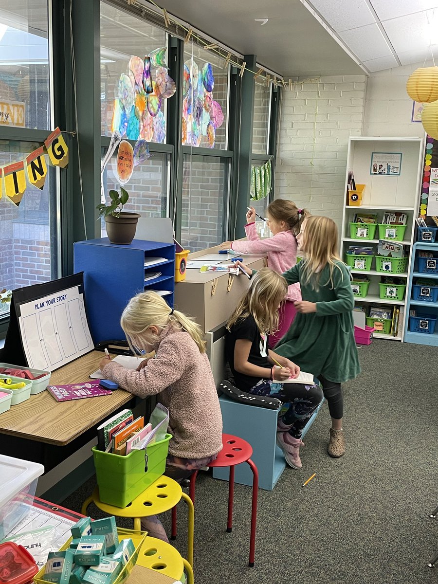 Lakeside second graders are working hard to solve tricky words during workshop today.  We roll up our sleeves and use strategies to solve tricky words!