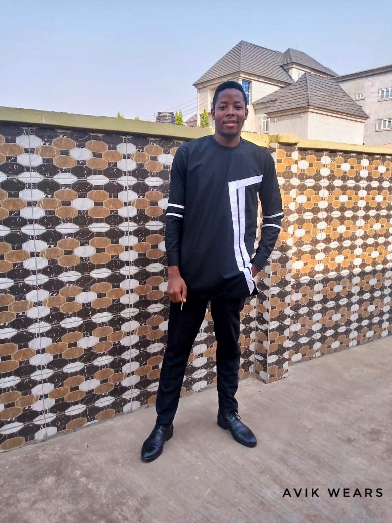 ayeniviktor_'s tweet photo. @pst_iren Good day Sir.

I’m Ayeni Victor, a 400L student of OAU; that's currently affected by the strike.

I have a clothing brand (@AvikWears)
I sew Natives, Corporate &amp; Street Outfits

I love to express my creativity &amp; to impact the Fashion Industry. #avikwears
https://t.co/7fVOzllokt https://t.co/o0CuRrkvix