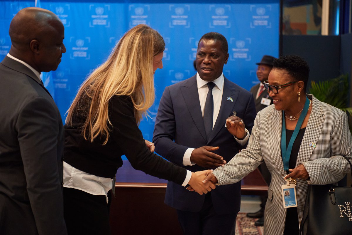 nuclearban's tweet photo. The #TPNW’s growing membership reflects the deepening concern of the international community at the existential threat that nuclear weapons pose to humanity.
Congratulations again to🇧🇧🇧🇫🇨🇩🇩🇴🇬🇶🇭🇹🇸🇱 for joining the #nuclearban treaty! #UNGA
Read more here: https://t.co/WgXVErRMkR https://t.co/fCb24D7rTa