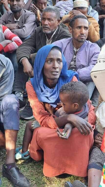 SelassieI24's tweet photo. ⚠️N.B

 “When the ppl of #Raya asked to be identified as #Amharas in 1993,TPLF authorities responded to peaceful demonstrators with live bullets.”

Today the genocidal @PMEthiopia &amp; #TPLF continue the ethnic cleansing of #Amharas.
#FreeRaya
#EndAmharaGenocide
@UNHumanRights @hrw https://t.co/N8AYejF4y4