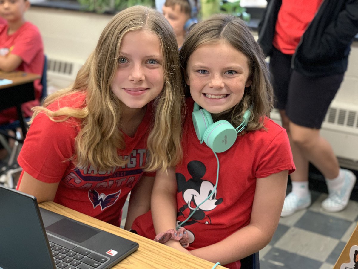 MrMillerSAS's tweet photo. 8th grade students helped our 2nd graders kick off their first ever MAP test by praying together, laughing together, and of course logging them in! @StAugustineElem https://t.co/sNNhrzW1xD