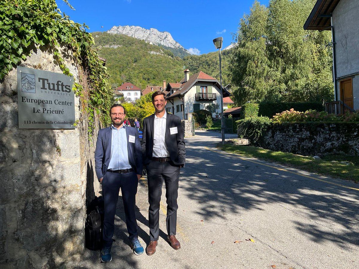 Great week of discussions on at the @Yale & @TuftsUniversity workshop on #Trade & #Climate in beautiful #Talloires. Happy to have presented w/@ale_monti21 our joint paper on #CBAM!