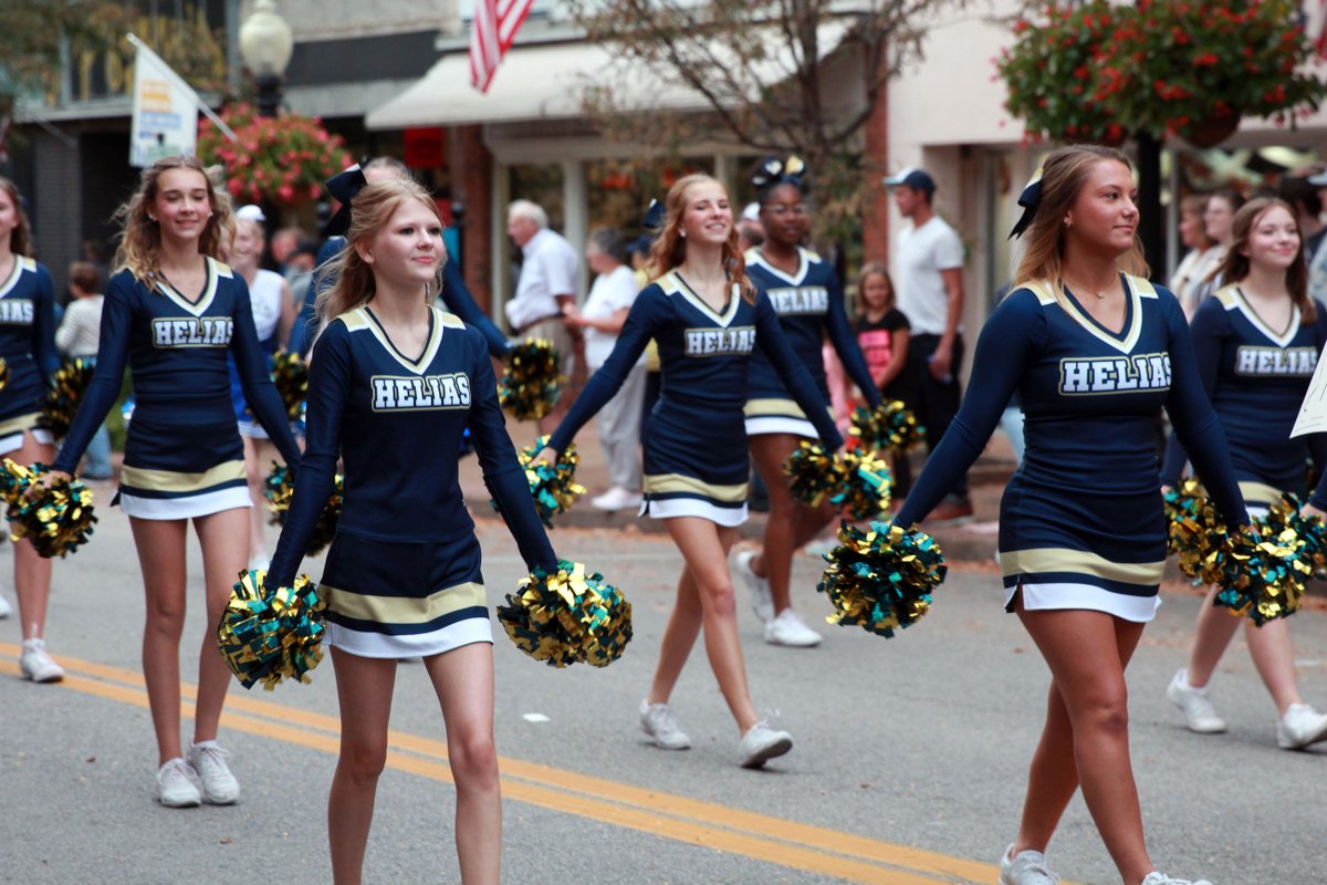 Helias Catholic High School tweet media