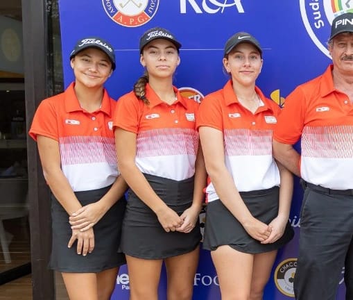 apgolfoficial's tweet photo. ⛳ Categoría equipo damas

🏌️‍♂️Perú
🏌️‍♂️Colombia
🏌️‍♂️Bolivia https://t.co/RqJPiIsfIa