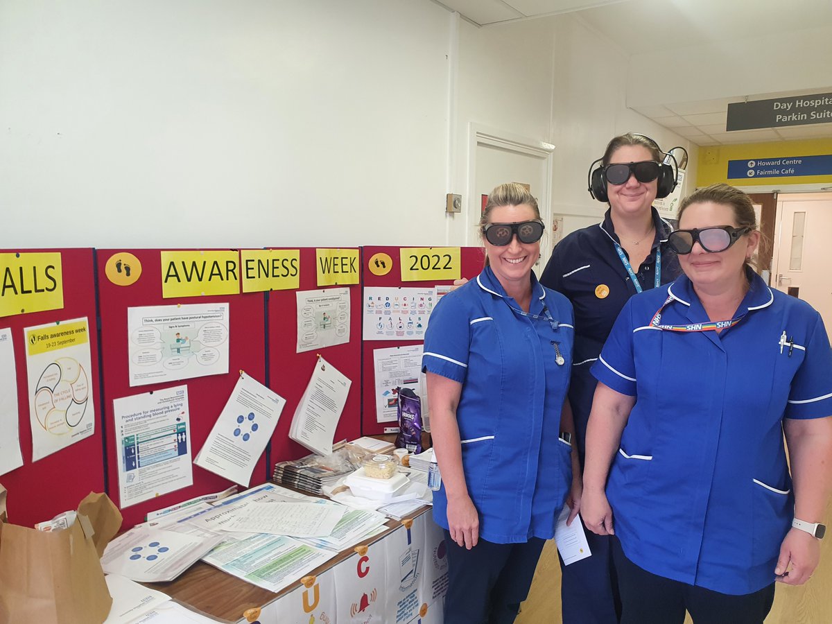 UHDDayHospital1's tweet photo. Staff getting the opportunity to learn about falls prevention at Christchurch thanks to the Day Hospital team's staff awareness information stand for UK Falls Awareness week 2022. They sampled the sensory impairment goggles &amp; there was a quiz...winners will be announced soon.👏 https://t.co/MzNiut824B