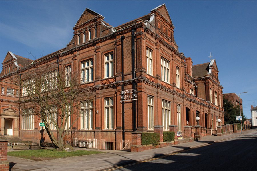Ipswich-based people: Ipswich Museum is seeking a Freelance Narrative Makers’ Manager, to recruit &amp; liaise with potential local community contributors towards the reinterpretation of their galleries while museum is closed for redevelopment.
DM me 4 full brief: deadline 30th Sept.