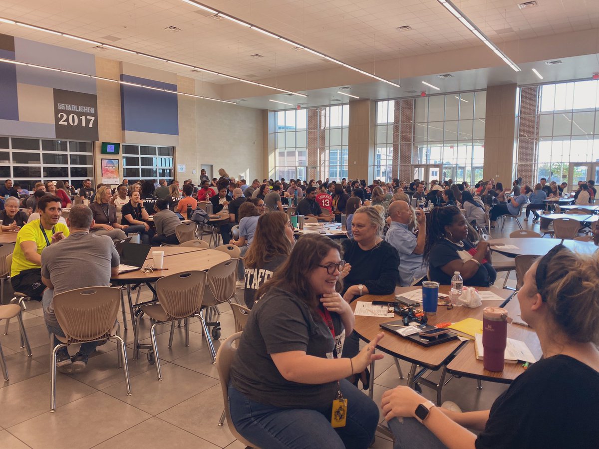 MrsOMalleyELA's tweet photo. Teachers are all smiles during this great session over checking for understanding by our awesome science IC, Eric Schwartz! So many fun, low effort/high reward activities. Our APs especially enjoyed Taboo! 😄 @PaetowHS https://t.co/sIvrmpEIiI