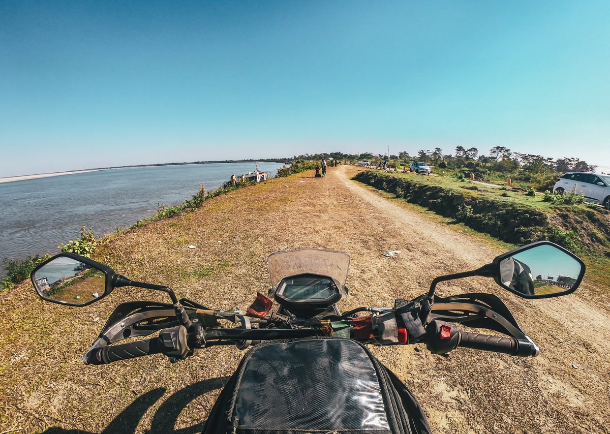 axommotorider's tweet photo. Majuli Calling โ๐ผ๐จ
Shot On @GoPro @GoProIndia HERO7 Black
๐Majuli, Assam India
#majuli #assam #northeast #india #ShotOnGoPro #riverisland #majulitrip #travel #motorcycle #cockpit #view #heroxpulse200 #riverisland #assamtourism #worldslargest #wetripin #namonamo๐๏ธ https://t.co/yJhGf7gaqH