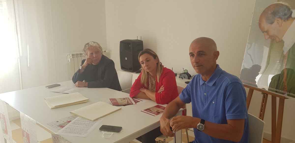 casamuseo3p's tweet photo. Alla presenza dell'Assessora comunale alle Attività Sociali Rosy Pennino sono stati presentati i sussidi didattici in Braille della casa museo e inaugurato il montascale per l'accesso ai portatori di handicap
@ComunePalermo @AMEI1996
#musei #casamuseobeatopuglisi #braille https://t.co/MpI9U910pF