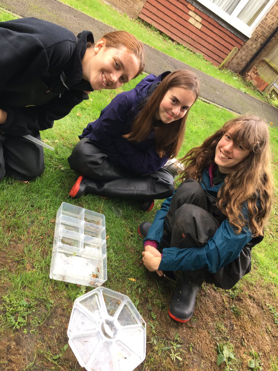 NickMarriner1's tweet photo. Just confirmed @ChilternsCCC #NewShoots small bursary award to 5 young people. £50 for walking boots, £45 for waterproof coat, £90 course fee, £200 brushcutter training, £210 travel to work parties. #makesadifference &amp; fuels passion of our inspirational group of Young People 👍👍 https://t.co/qc0YtKsI9L