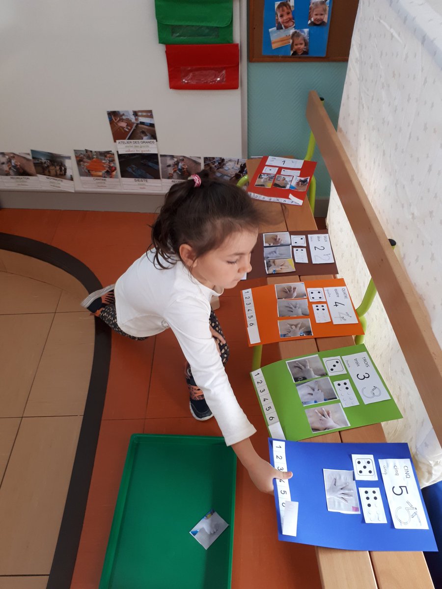 psmsgsayron86's tweet photo. Les grands commencent à construire leur livre à compter individuel.
#numeration https://t.co/X1C4WF42zC