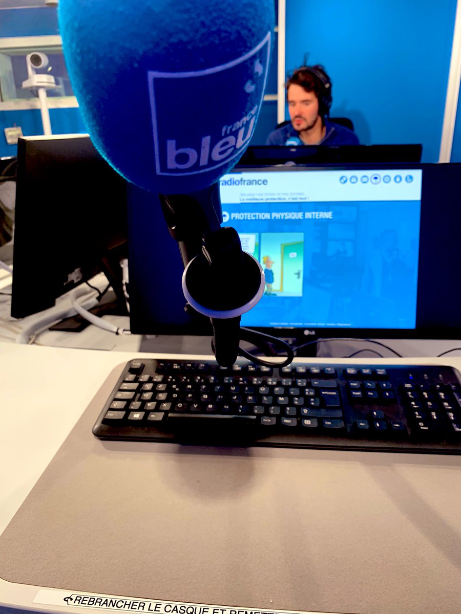 UrologieParis's tweet photo. merci @geraldine_mayr et @Dr_moji de m’avoir permis de parler don d’organes et transplantation rénale sur @francebleu .
#plangreffe
#livreblanc #CTAFU
https://t.co/H7QoWh2Ici https://t.co/fWPTecblMJ
