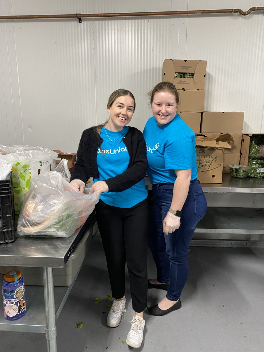 TU_Canada's tweet photo. A sneak peek at our incredible day at @foodforlife in Burlington, August 11th. Thank you to our TU #volunteers who prepared over 500 fresh food bags to be shared out in the community! #TUForGood #FoodForLife #LifeatTU #Volunteering https://t.co/KwRmaLKMMw