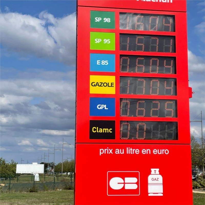 FR_GazLiquides's tweet photo. #OnParleAuto et #GPL demain en direct sur @SudRadio, Jean-Luc Moreau nous reçoit pour l'actualité du #carburantalternatif abordable et #critair1 https://t.co/BqfoUbtnxa