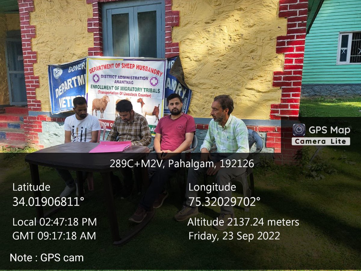 TranshumanceGbl's tweet photo. #Transhumance: District Adm, Anantnag has established #HelpDesks on transit routes to register migratory tribal families for providing transportation facilities. 50+ families registered on Day 1.  DC Dr @basharatias_dr reviewed the arrangements today. 
@OfficeOfLGJandK @diprjk https://t.co/labqVfPEJM