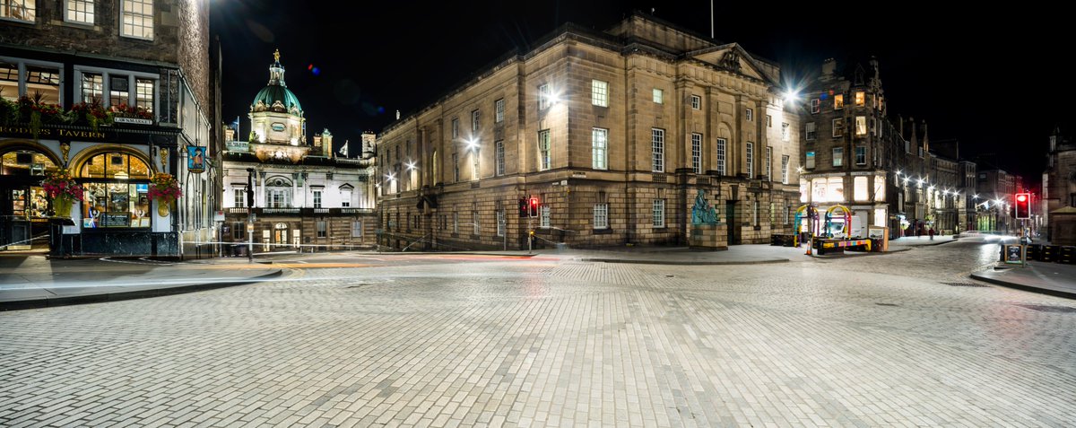 High Court of Justiciary in Edinburgh, Scotland.

#architecture #lawtwitter