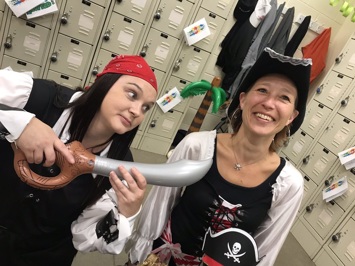 4105Home's tweet image. Pirates of the Caribbean success sharing