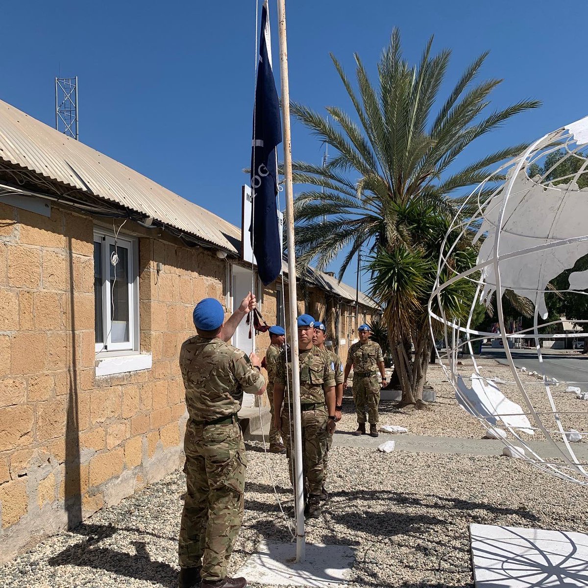 21Engr's tweet photo. Today saw 1st Fd Sqn hand over MFR duties to @qoglr as their time on #optosca comes to an end this week with the last of Sqn returning back to the UK for some well deserved leave @UN_CYPRUS @Proud_Sappers https://t.co/LFAszYgPj7