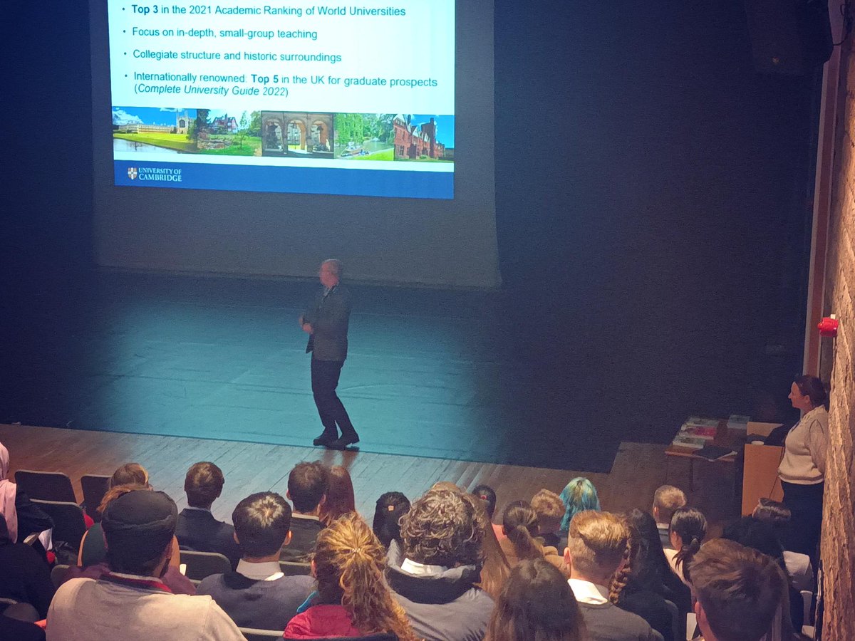 BlueCoatCofE's tweet photo. We are proud to have become a hub in the city working in partnership with @ClareCollege and @UniofOxford . Today we hosted a city event with a number of other Sixth Forms joining us to learn about Oxford and Cambridge universities. We look forward to our next city event! #BCp16 https://t.co/aP9VfLYgZk