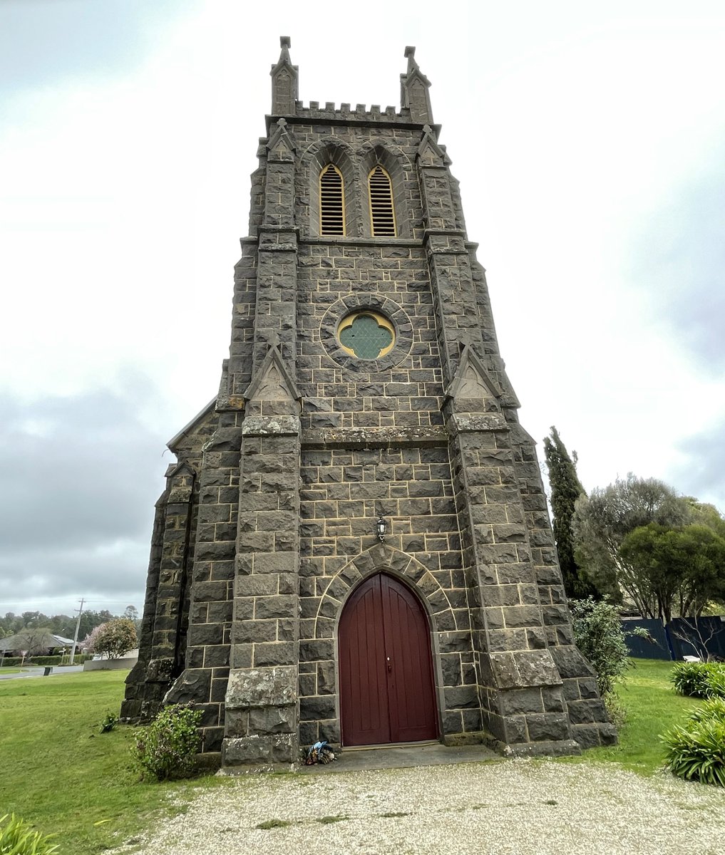 mona1961talks's tweet photo. #church #tempusfujit https://t.co/jT5ppnisTw