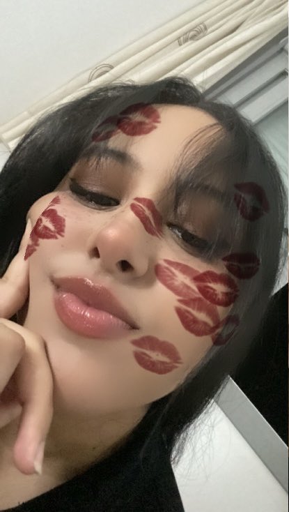 ToufhiM's tweet photo. Ola, os doy un besazo 💋muak https://t.co/TK0GudWyMR