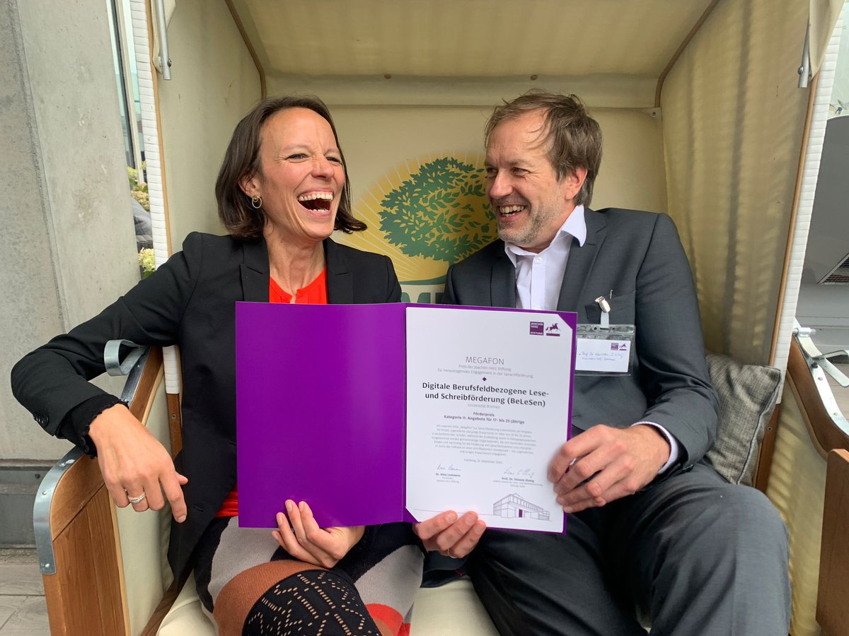 Stolze Preisträger 🤩 blogs.uni-bremen.de/leaonline/, joachim-herz-stiftung.de/was-wir-tun/pe…