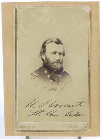 AlderferAuction's tweet photo. Don't Miss your opportunity to own a piece of history with this autographed portrait of the 18th President of the United States (and former Major General)  Ulysses Grant. Go to https://t.co/iZYUHaklzO and bid before our Fine Arts auction goes live online September 29 at 10am! https://t.co/5mQ1NrPCLz