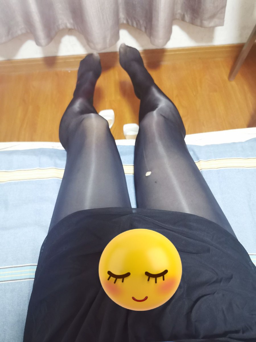 kekecd2023's tweet photo. 偷跑���张新衣服～欢迎礼貌骚扰 #丝袜 #丝袜奴 #伪娘 #cdm #伪娘m #伪娘s #上海伪娘 #四爱 #四爱男受 #男m #找主 #收奴 #母狗 #上海 #cds https://t.co/ktIGl3uLgX