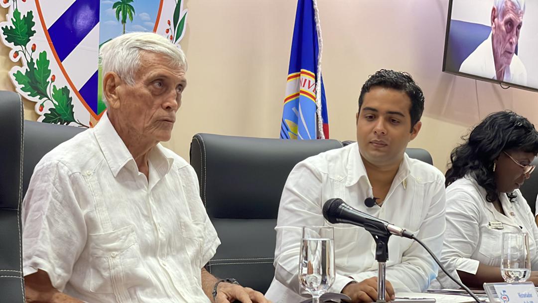 Para el Dr.C. Hebert Ramiro Pérez Concepción, Historiador de la <a href="/UOCuba/">Universidad de Oriente</a>, la celebración del #75UO despierta en el un sentimiento de íntimo orgullo y gratitud por la oportunidad que tuvo de trabajar en este alto centro docente durante los últimos 59 años. #75DeExcelencia